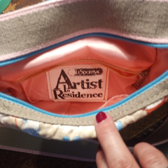 Lesportsac Multicolor Animals Rare Artist In Residence Bag Never Used. - Picture 6 of 7